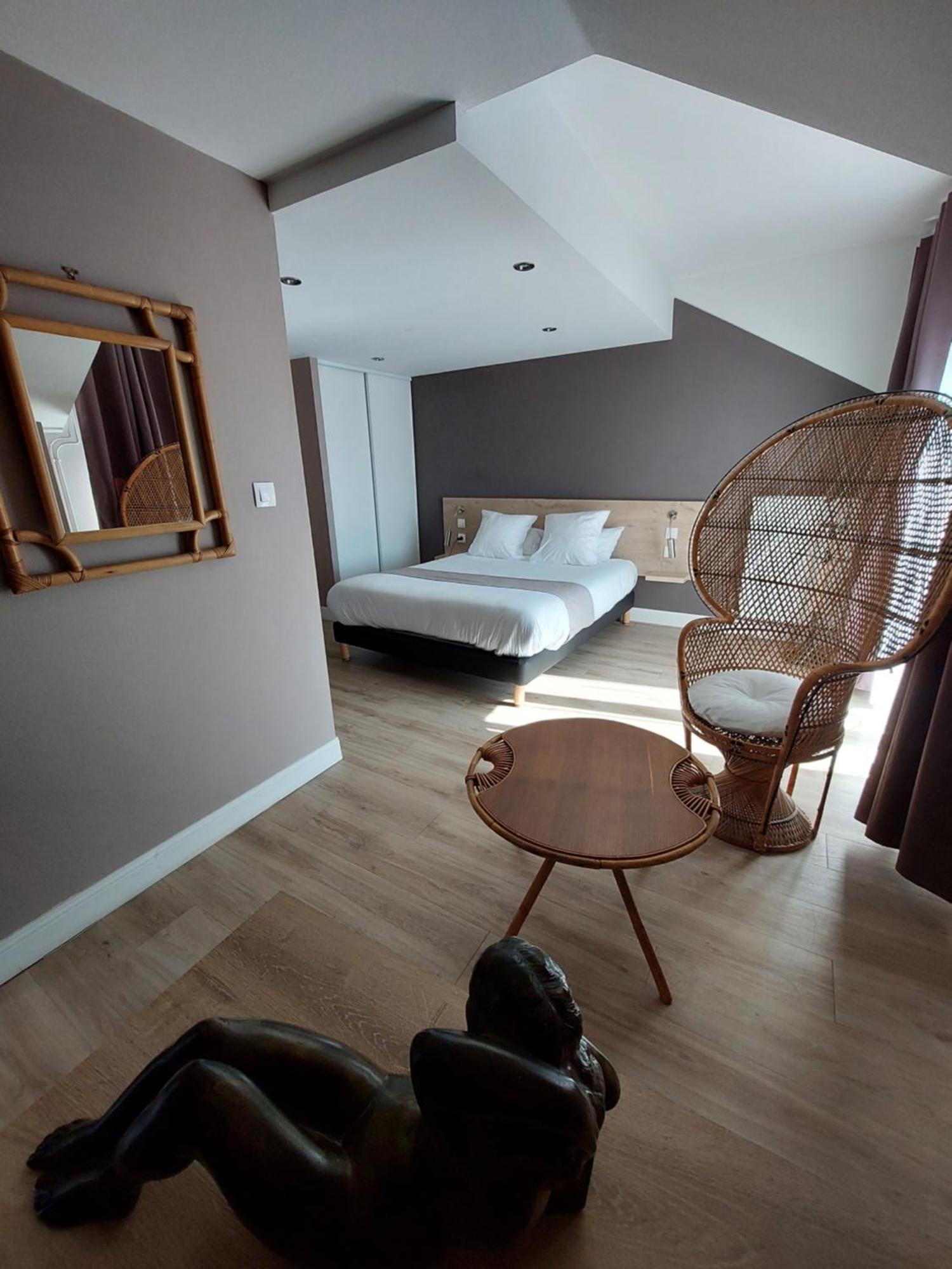 Logis Auberge Des Voyageurs Vandieres  エクステリア 写真