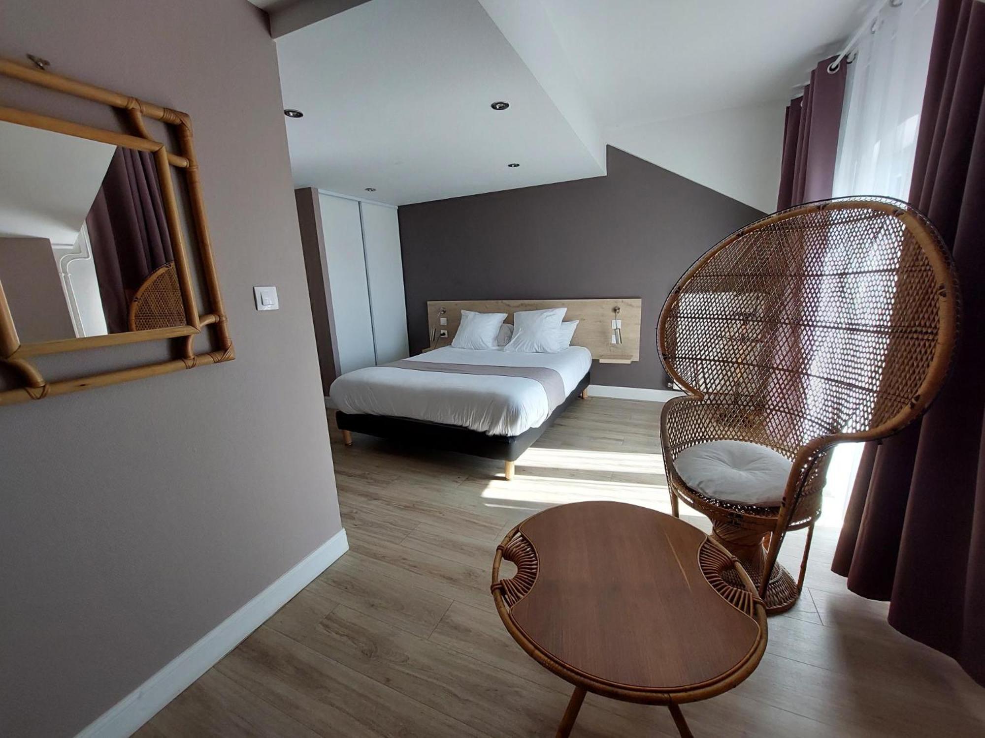 Logis Auberge Des Voyageurs Vandieres  エクステリア 写真