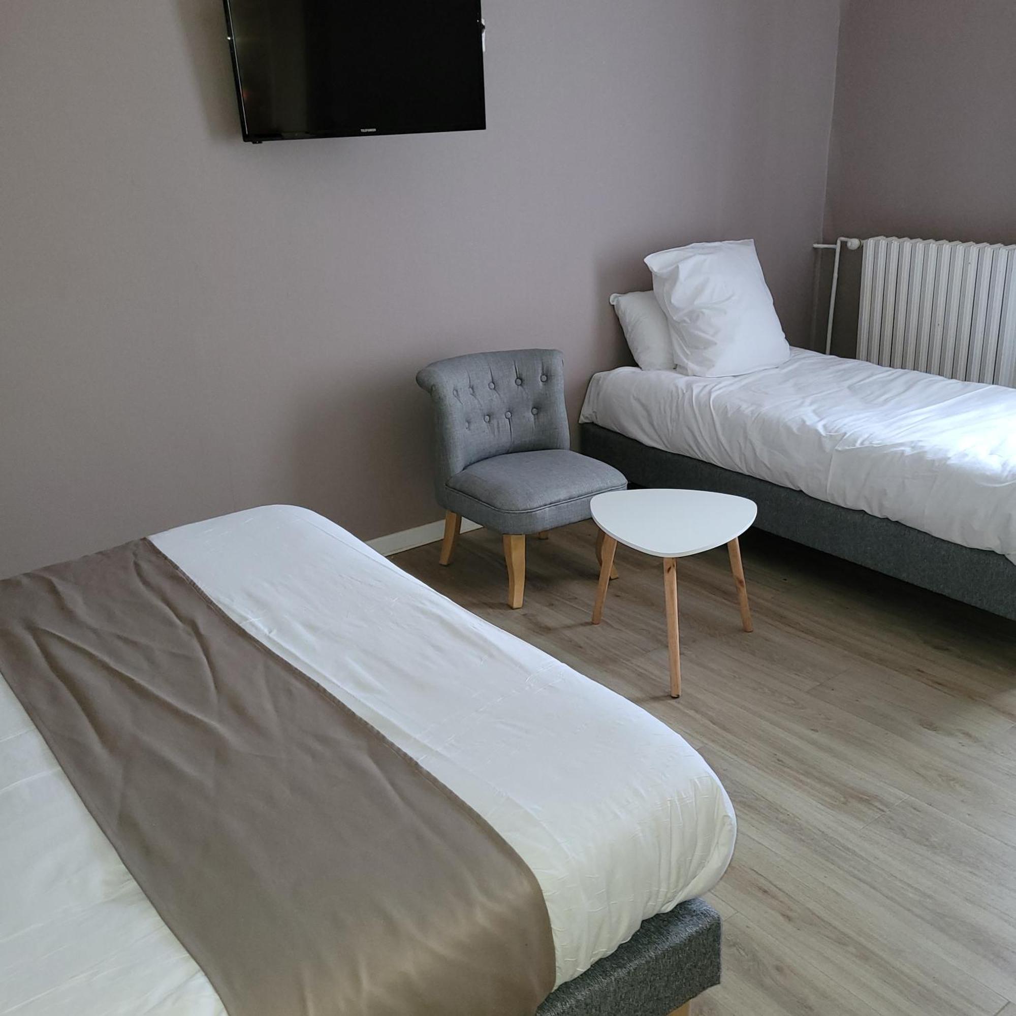 Logis Auberge Des Voyageurs Vandieres  エクステリア 写真