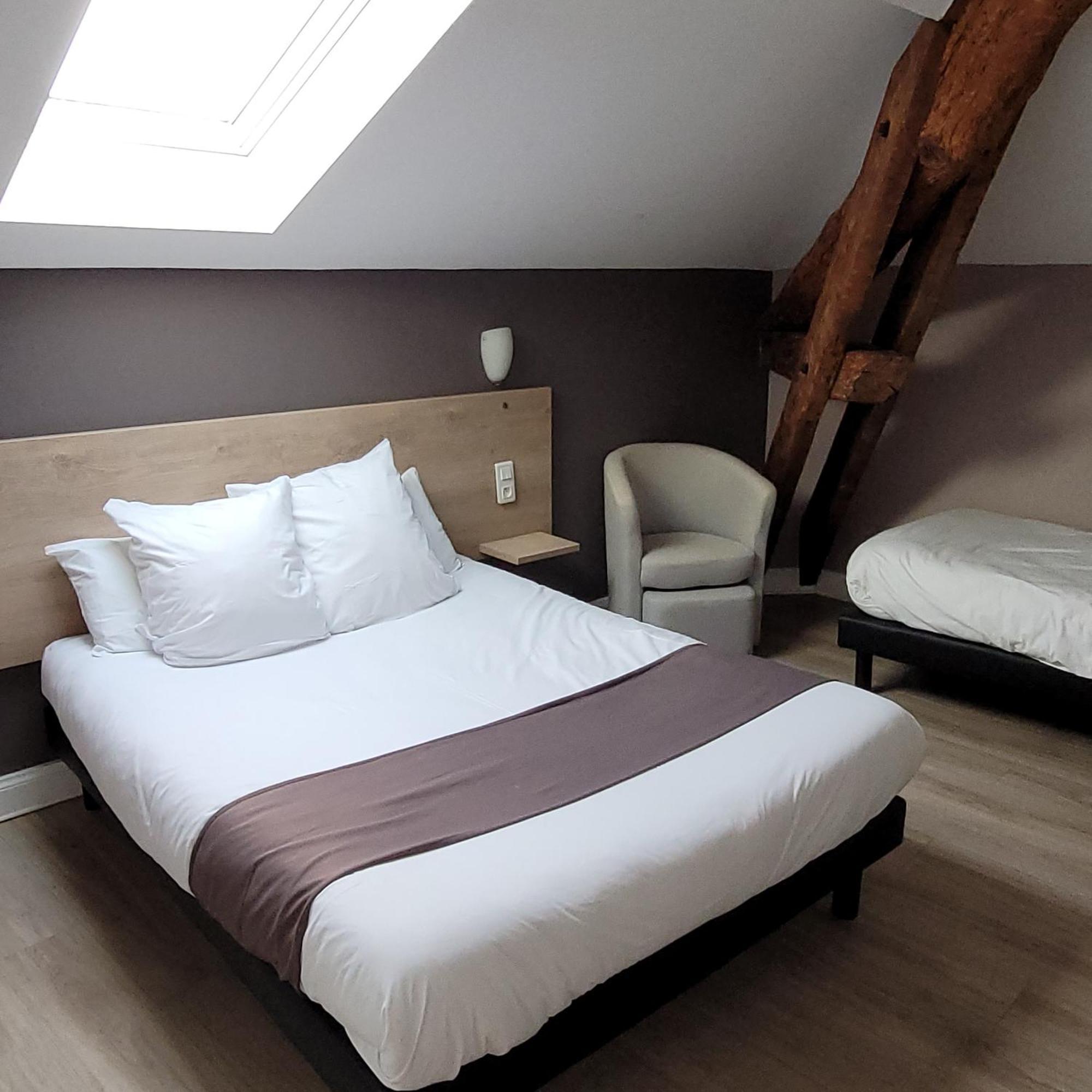 Logis Auberge Des Voyageurs Vandieres  エクステリア 写真